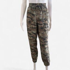 GAP Camouflage Tencel Joggers